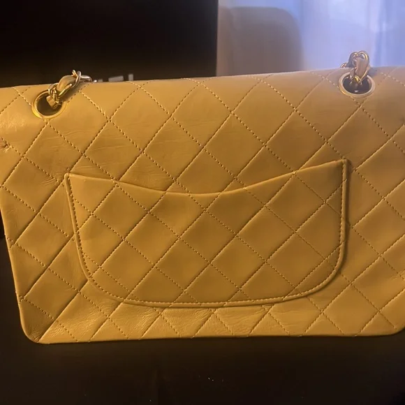 🔥Authentic Chanel medium Double Flap Classic Handbag🔥 - Picture 13 of 17